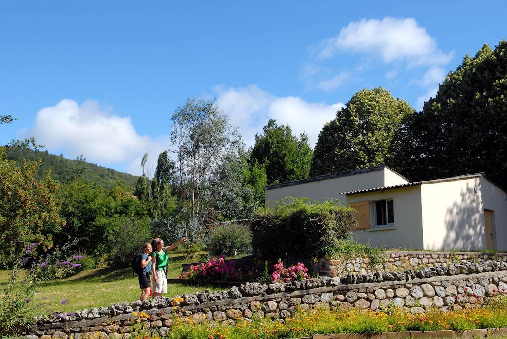 Vvf Les Cevennes Hotell Bédouès Exteriör bild