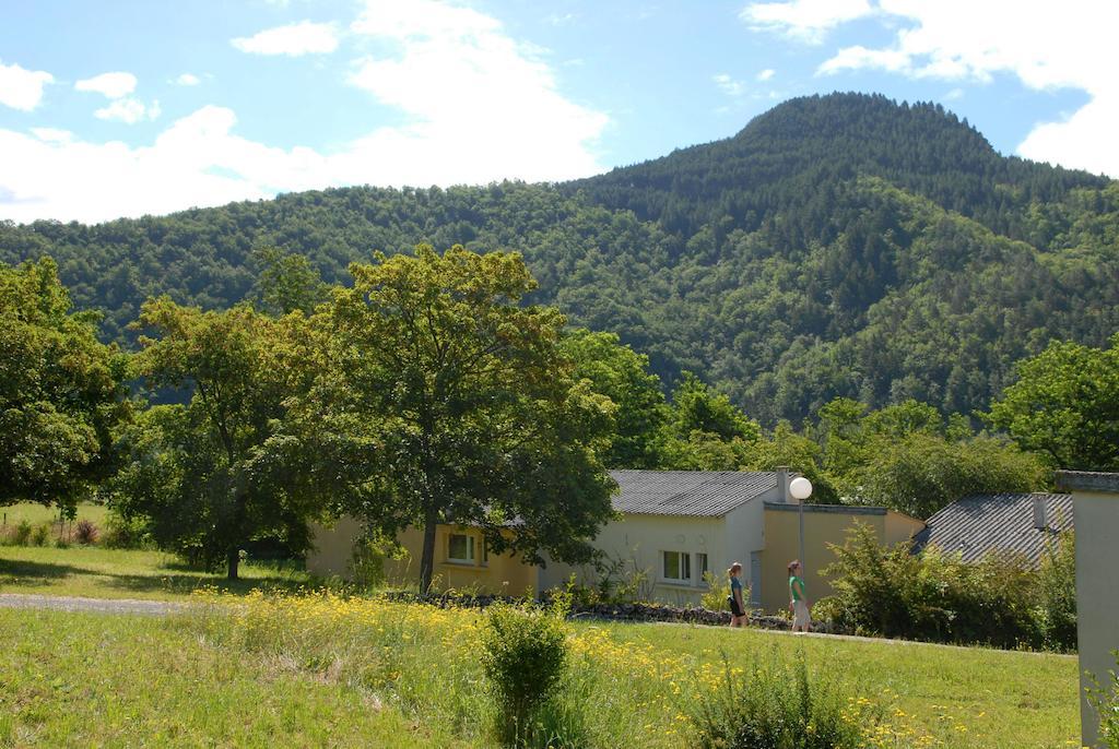 Vvf Les Cevennes Hotell Bédouès Exteriör bild